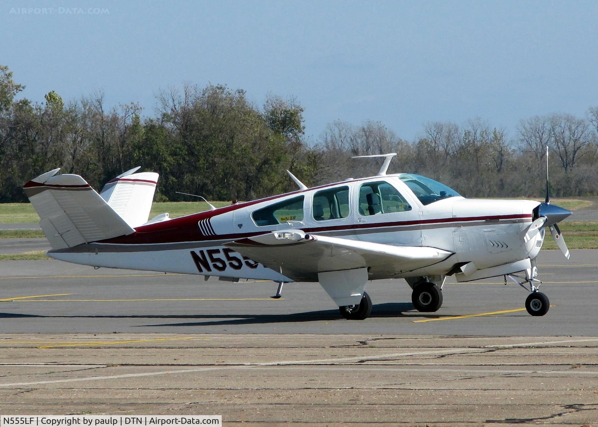 N555LF, 1979 Beech V35B Bonanza C/N D-10270, At Downtown Shreveport.