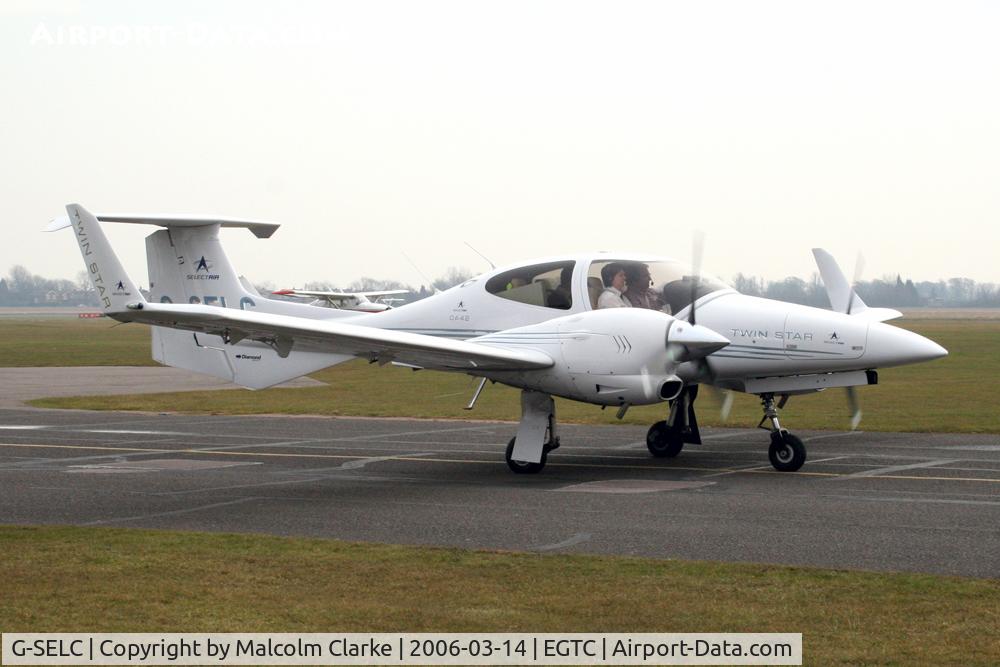 G-SELC, 2005 Diamond DA-42 Twin Star C/N 42.032, Diamond DA-42 Diamond Star at Cranfield Airport, UK in 2006.