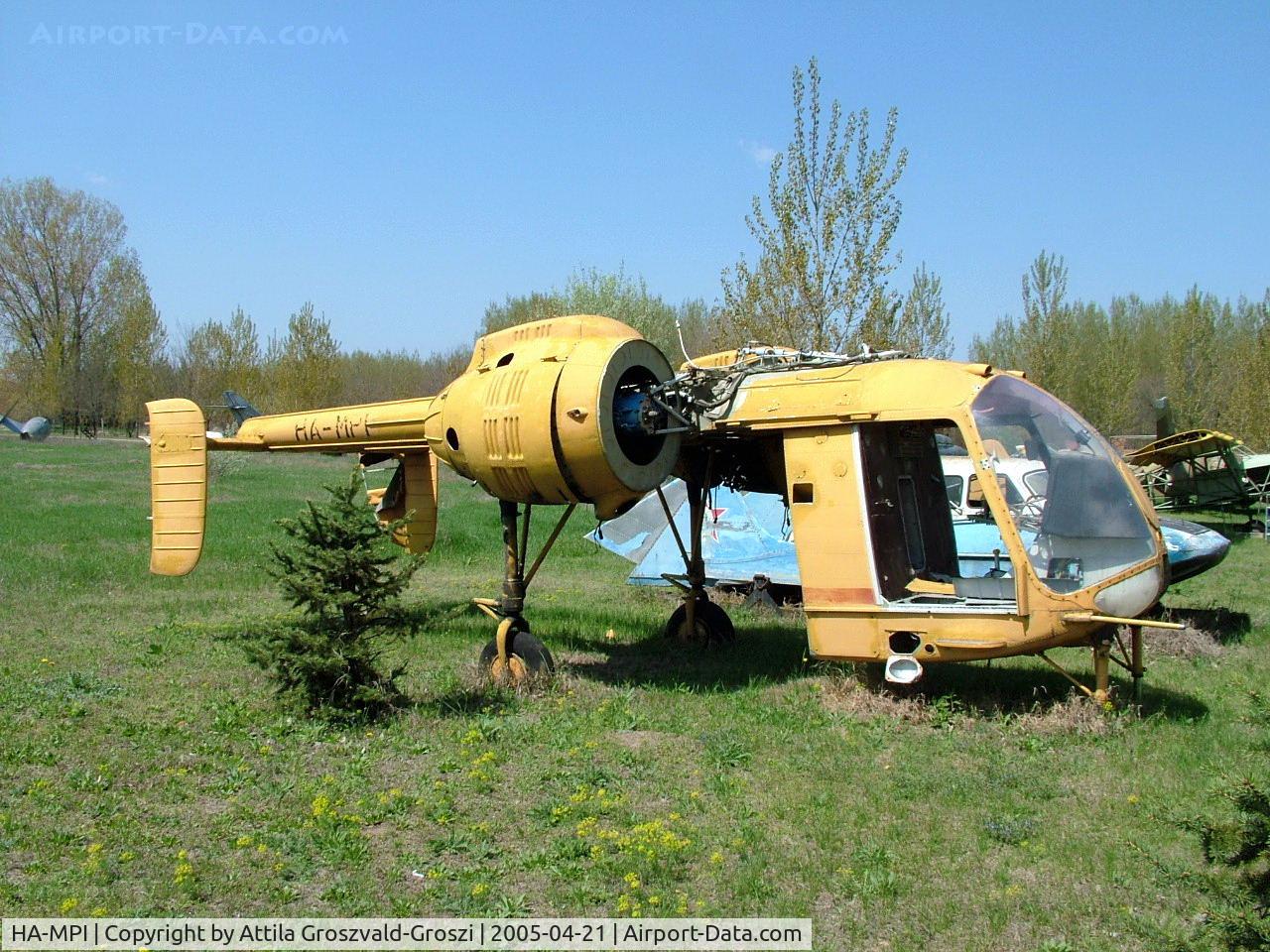 HA-MPI, 1977 Kamov Ka-26 Hoodlum C/N 7706307, Alsonemedi Wreck Ranch name in a collection, a quite bad state. They transported it onto unknown place since then.