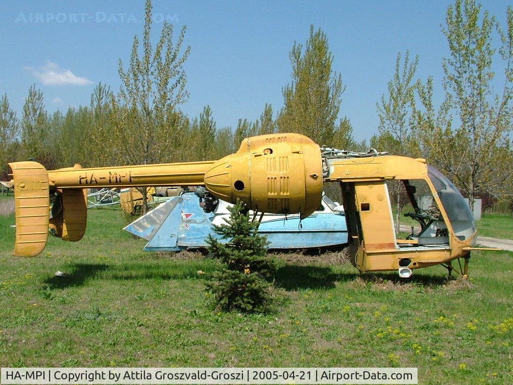 HA-MPI, 1977 Kamov Ka-26 Hoodlum C/N 7706307, Alsonemedi Wreck Ranch name in a collection, a quite bad state. They transported it onto unknown place since then.
