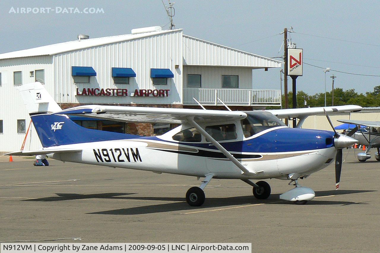 N912VM, 2004 Cessna T182T Turbo Skylane C/N T18208293, At Lancaster Airport, Texas