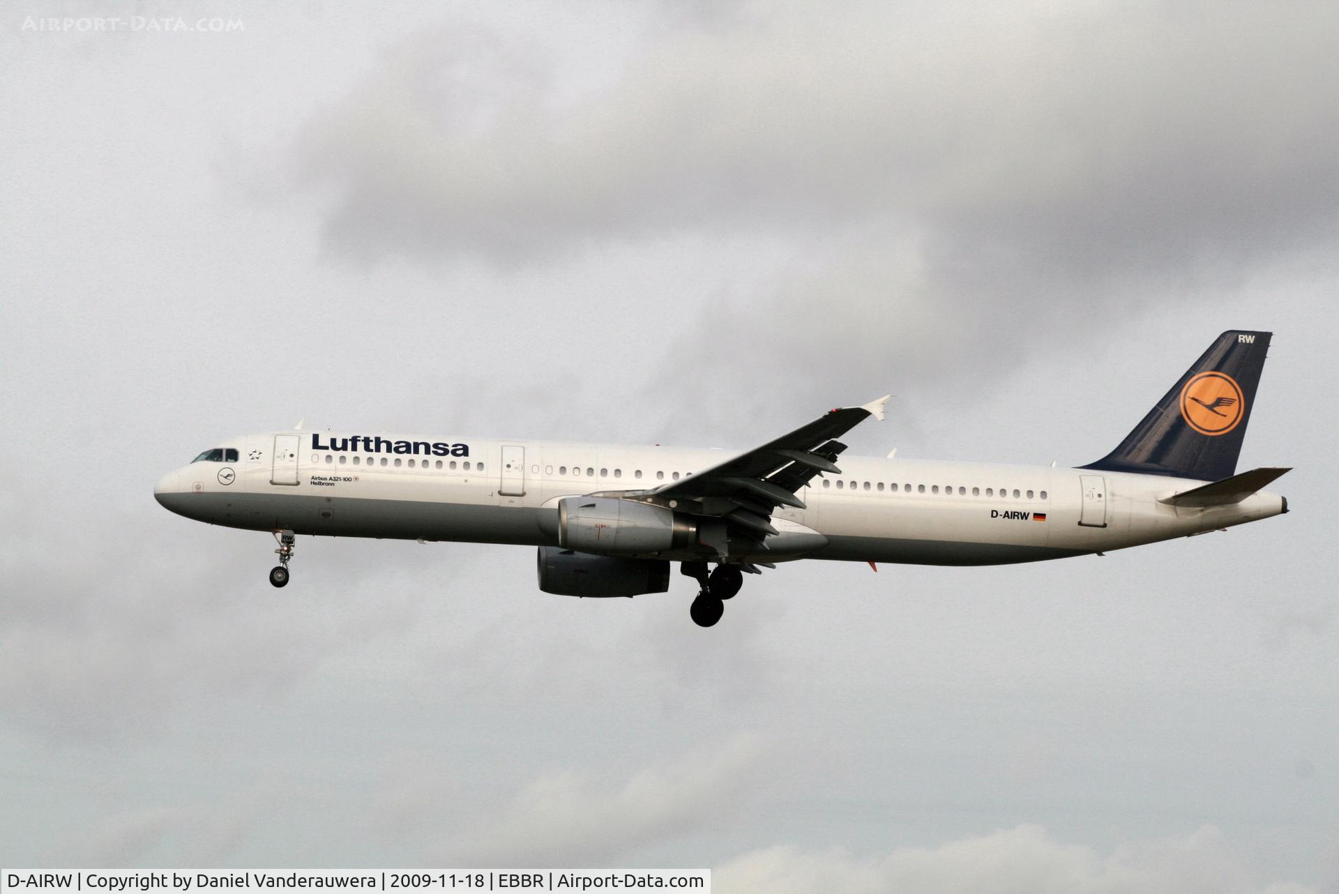 D-AIRW, 1997 Airbus A321-131 C/N 0699, arrival of flight LH4572 to rwy 25L