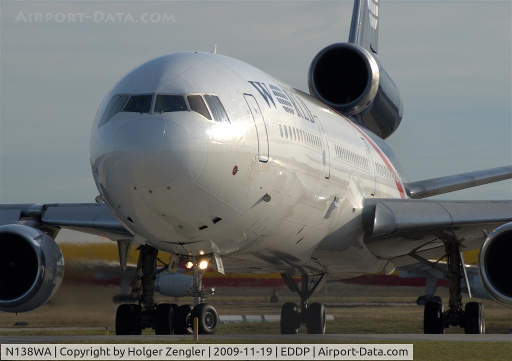 N138WA, 1981 McDonnell Douglas DC-10-30 C/N 47845, Turn in on western taxiway