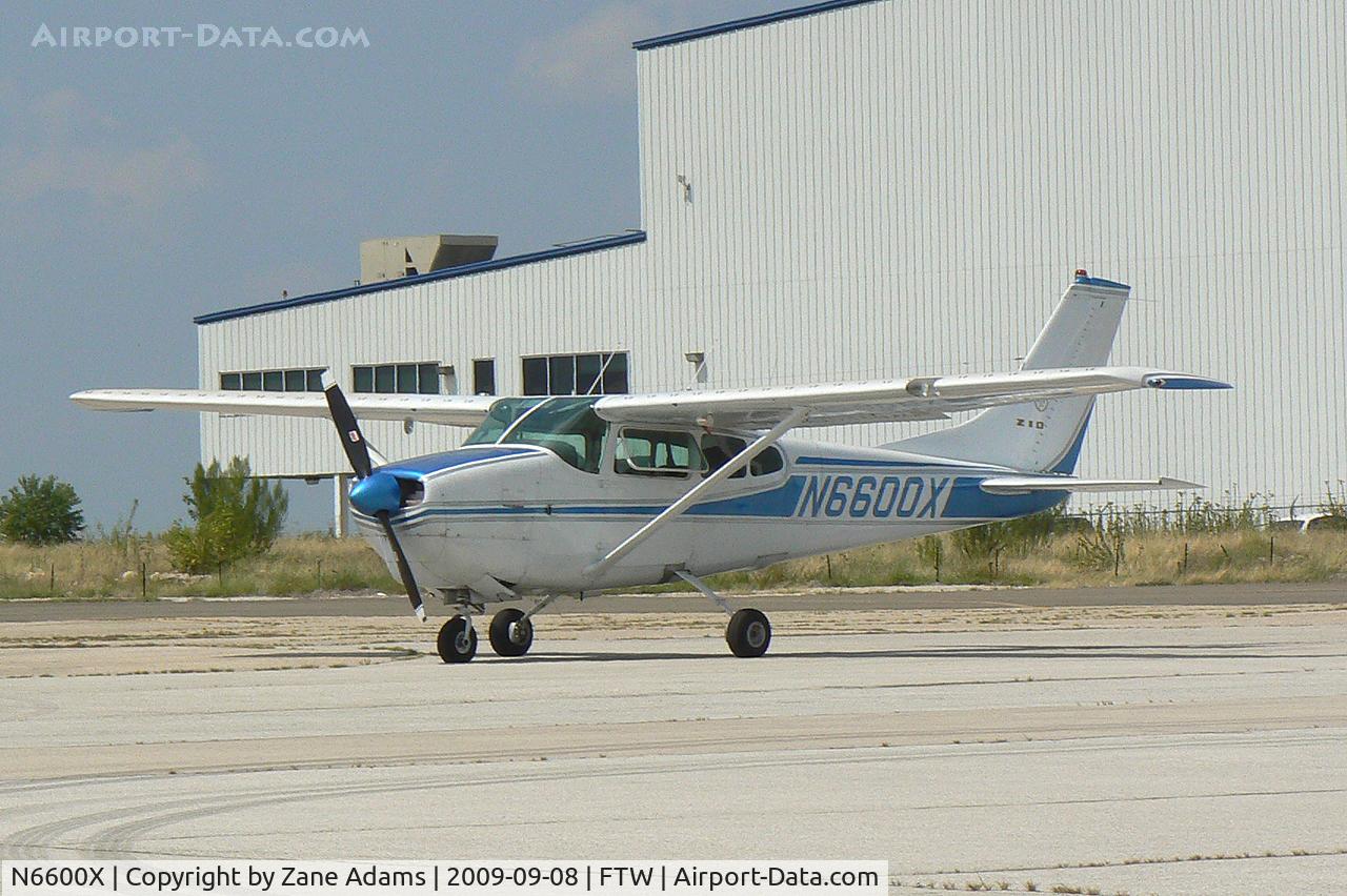 N6600X, 1960 Cessna 210A C/N 21057600, At Meacham Field, Ft. Worth, TX