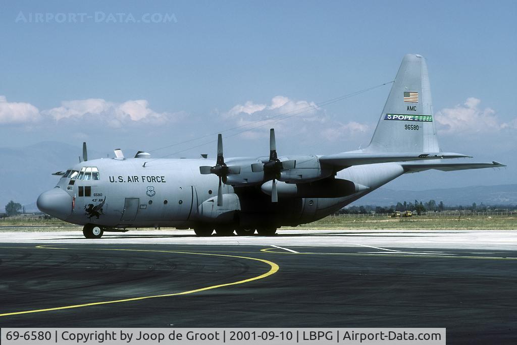 69-6580, 1969 Lockheed C-130E Hercules C/N 382-4356, Than flying with Popes 43 Wing, now preserved with Dovers AMC museum.