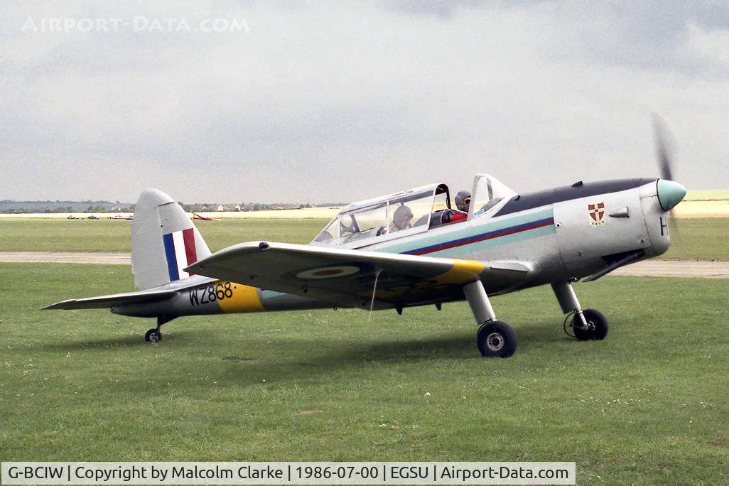 G-BCIW, 1953 De Havilland DHC-1 Chipmunk 22 C/N C1/0899, De Havilland DHC-1 Chipmunk 22 at Duxford Airfield, UK in 1986.