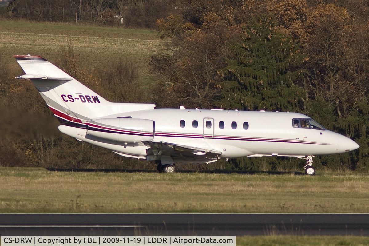 CS-DRW, 2007 Raytheon Hawker 800XPi C/N 258829, taxying via alpha to the holding point RW27