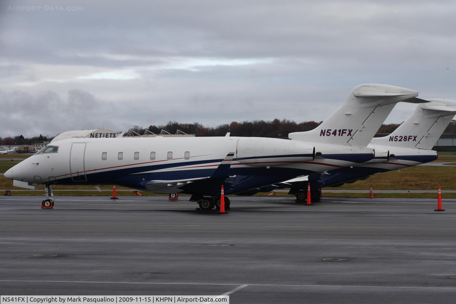 N541FX, 2008 Bombardier Challenger 300 (BD-100-1A10) C/N 20211, BD-100-1A10