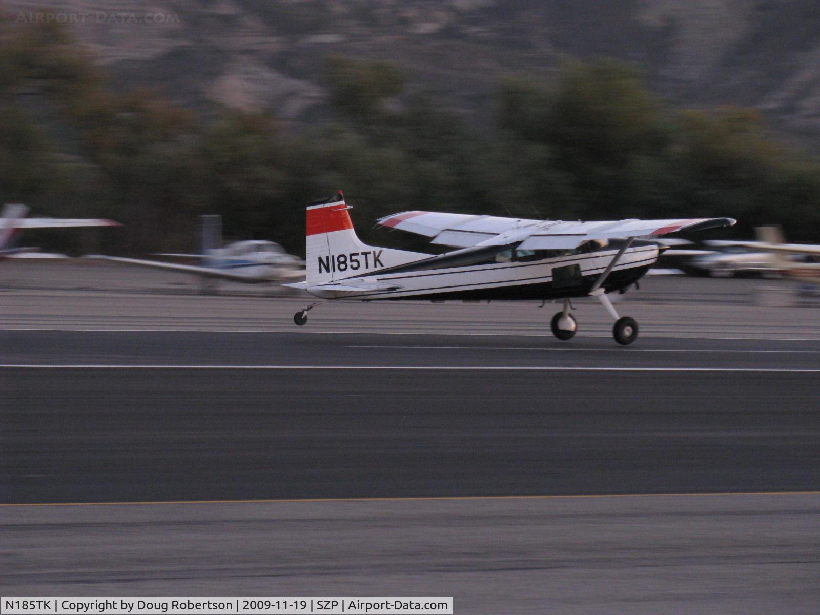 N185TK, 1981 Cessna A185F Skywagon 185 C/N 18504366, 1981 Cessna A185F SKYWAGON II, Continental IO-520-D 300 Hp, takeoff roll Rwy 22 at dusk