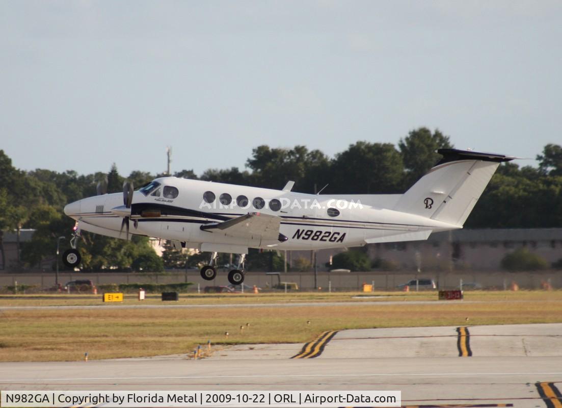 N982GA, 1976 Beech 200 Super King Air C/N BB-149, Beech 200