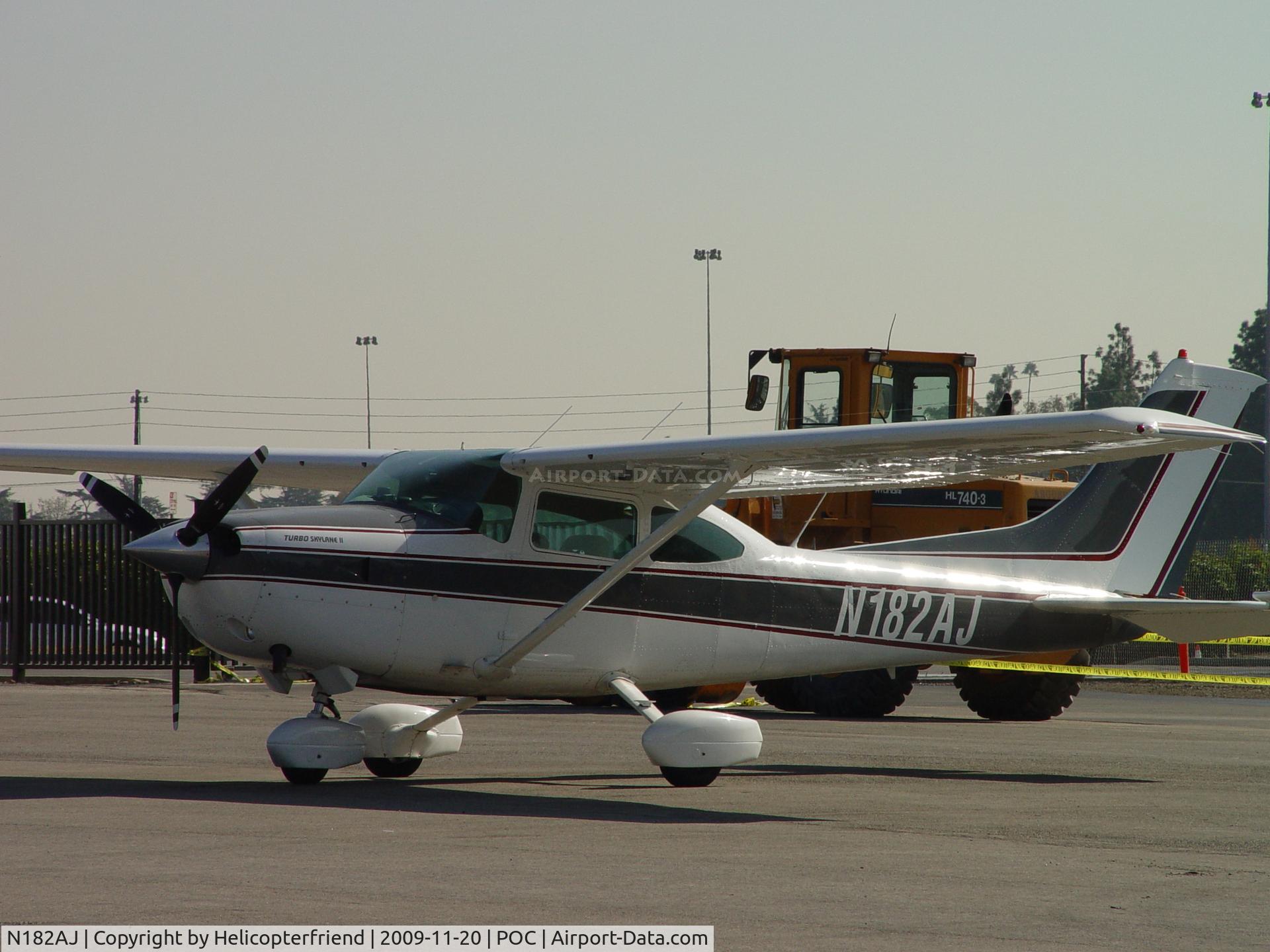 N182AJ, 1980 Cessna T182 Skylane C/N 18267758, Parked at Howard Aviation