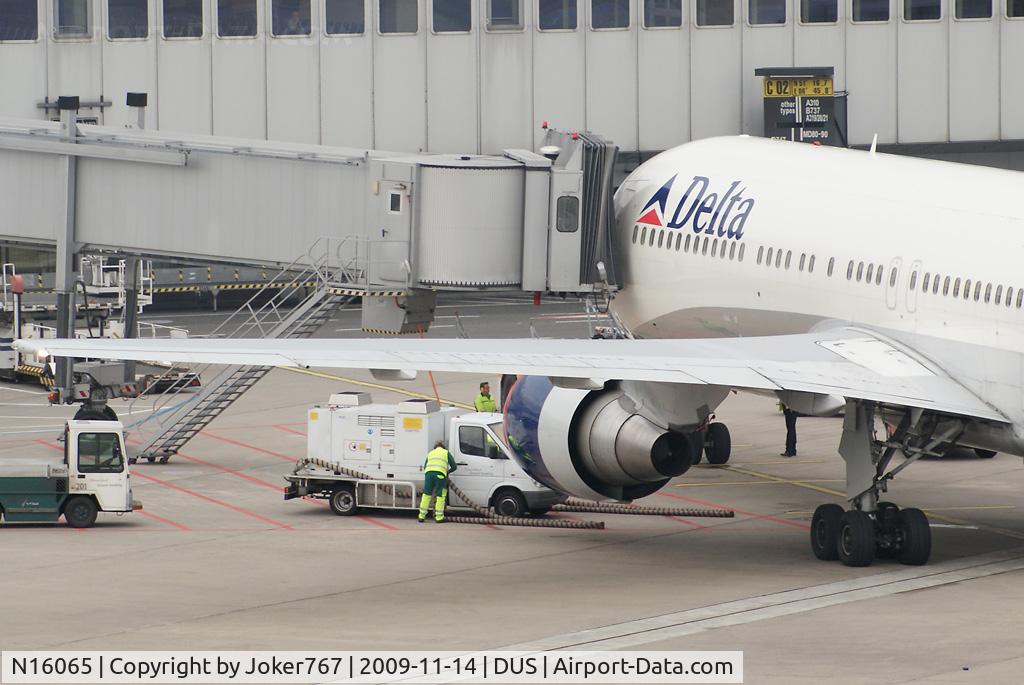 N16065, 1999 Boeing 767-332 C/N 30199, Delta Air Lines Boeing 767-332(ER)