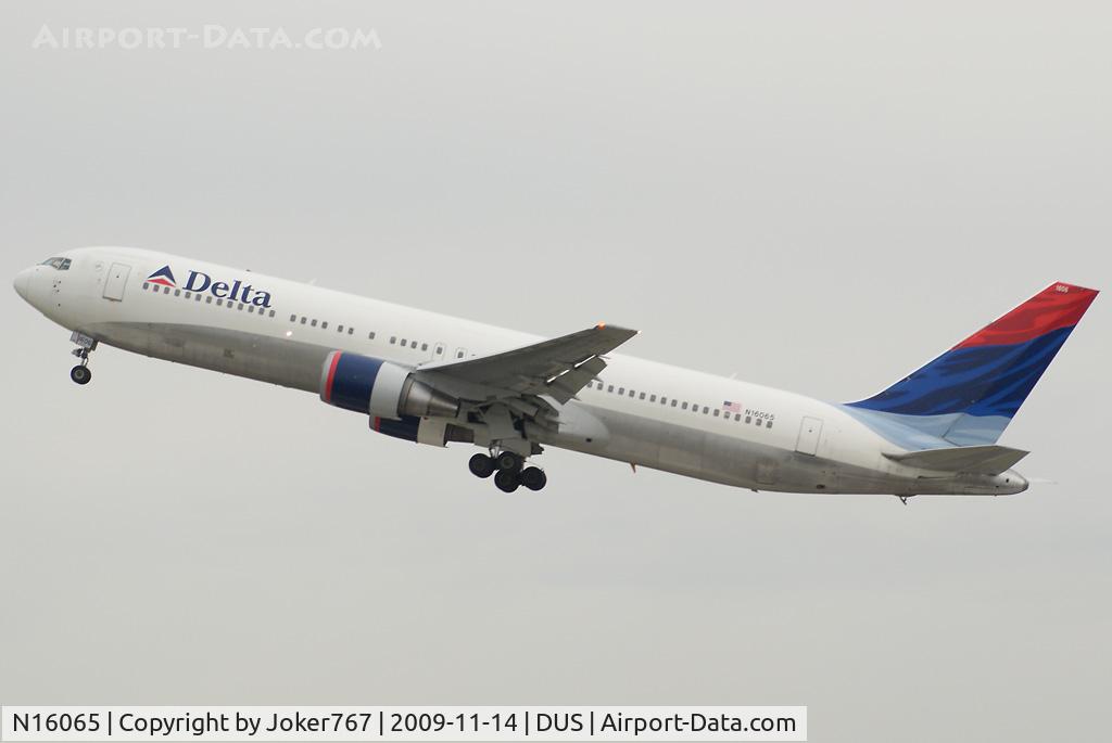 N16065, 1999 Boeing 767-332 C/N 30199, Delta Air Lines Boeing 767-332(ER)