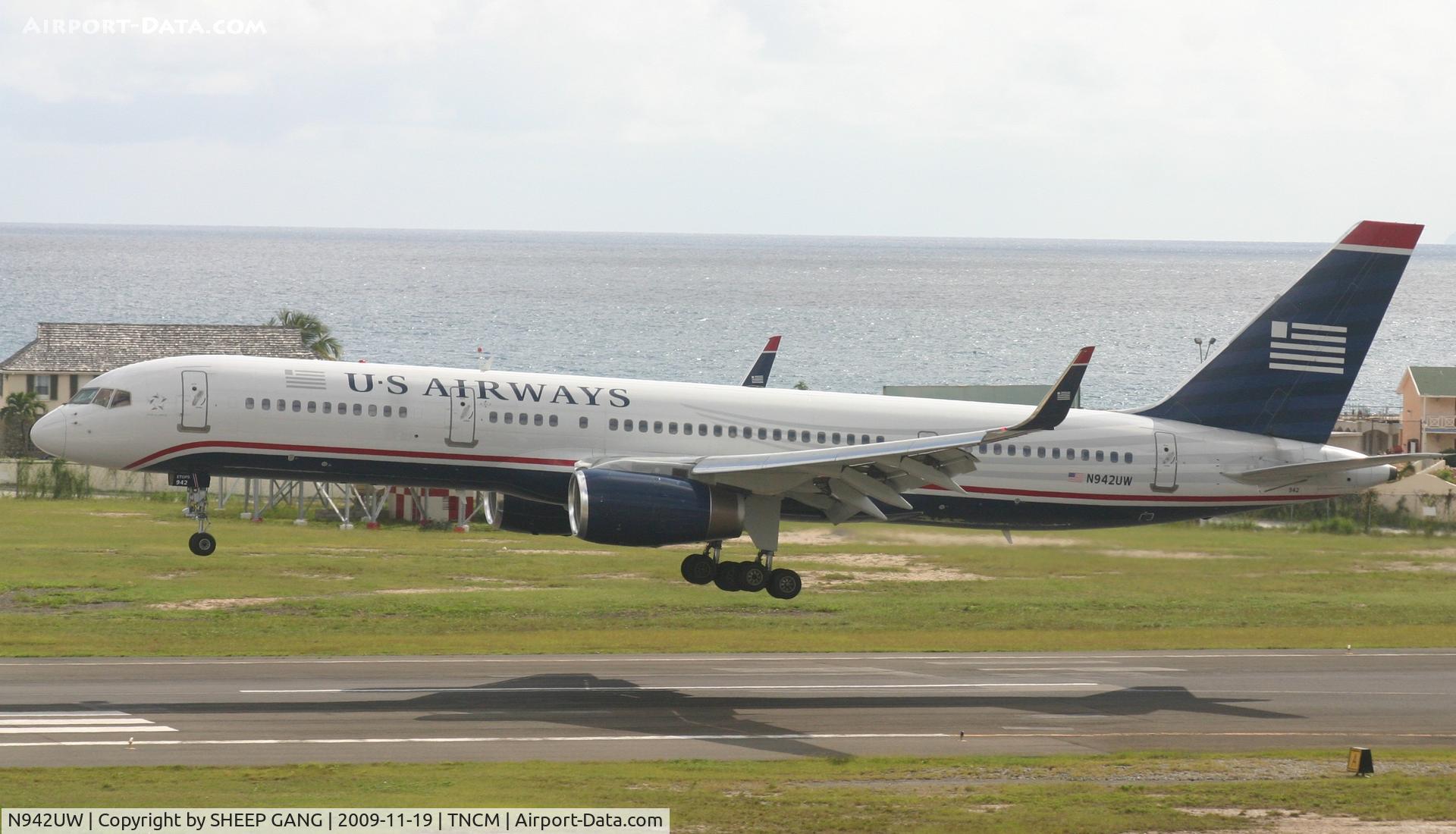 N942UW, 1995 Boeing 757-2B7 C/N 27807, Us Airways landing at tncm