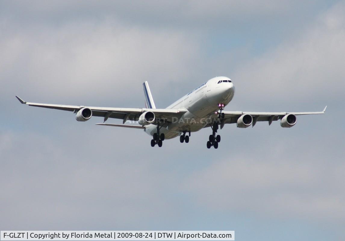 F-GLZT, 2000 Airbus A340-313X C/N 319, Air France A340-300