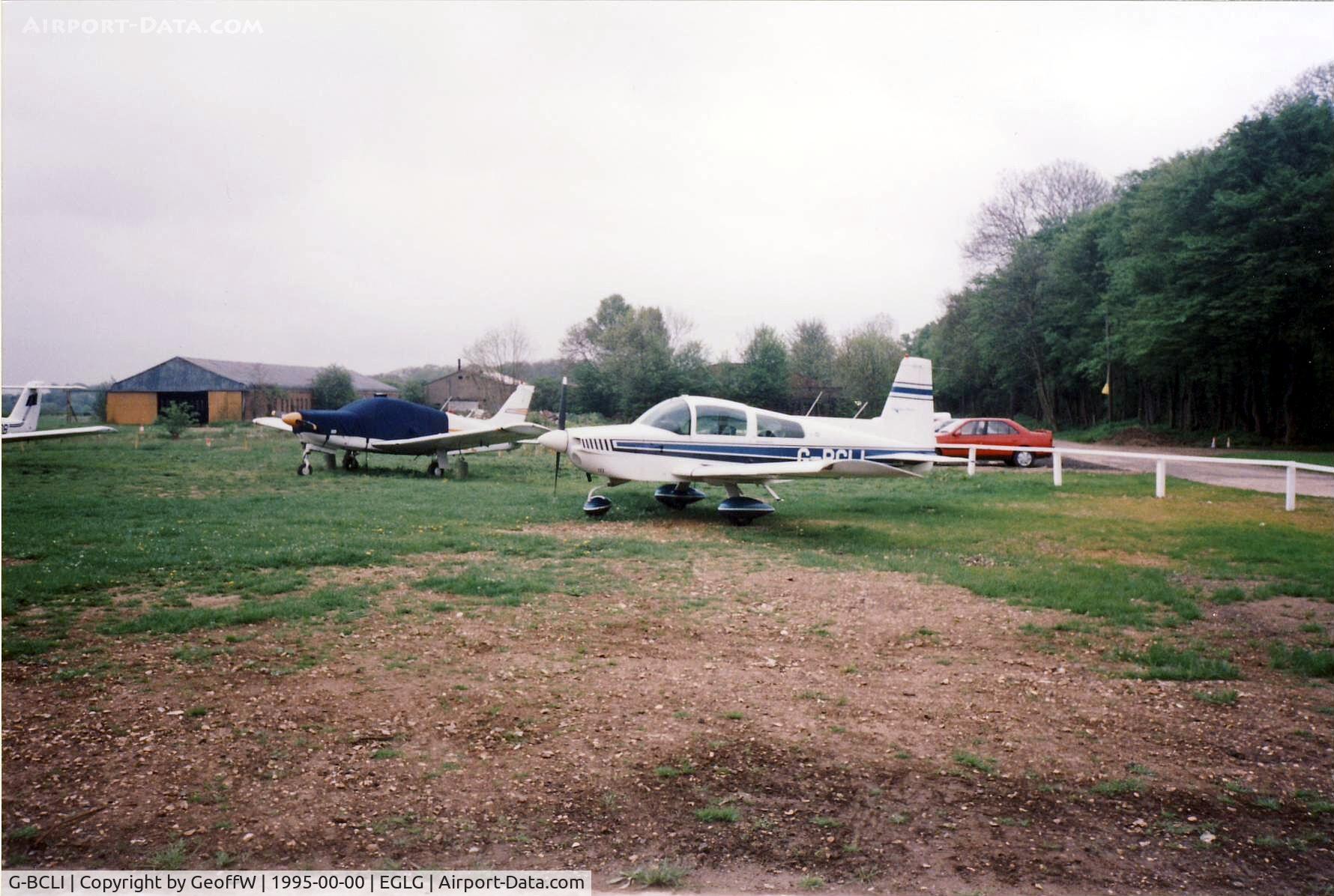 G-BCLI, 1974 Grumman American AA-5 Traveler C/N AA5-0643, Resident at the time