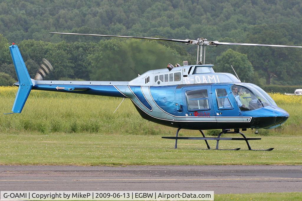 G-OAMI, 1968 Bell 206B JetRanger II C/N 464, Shortly to depart Wellesbourne heading south to Booker.