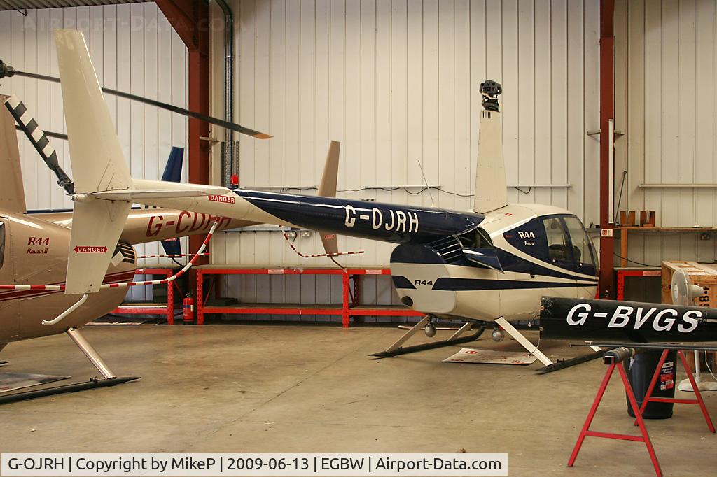 G-OJRH, 1997 Robinson R44 Astro C/N 0321, Pictured with Heli-Air.