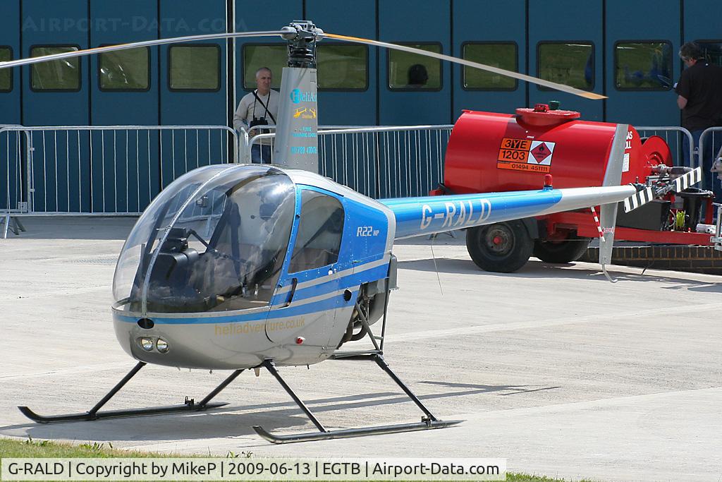 G-RALD, 1981 Robinson R22 C/N 0218, Pictured during Aero Expo 2009.