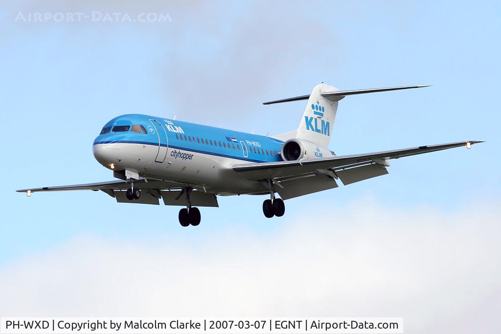 PH-WXD, 1995 Fokker 70 (F-28-0070) C/N 11563, Fokker 70 (F-28-0070) on approach to rwy 25 at Newcastle Airport, UK.