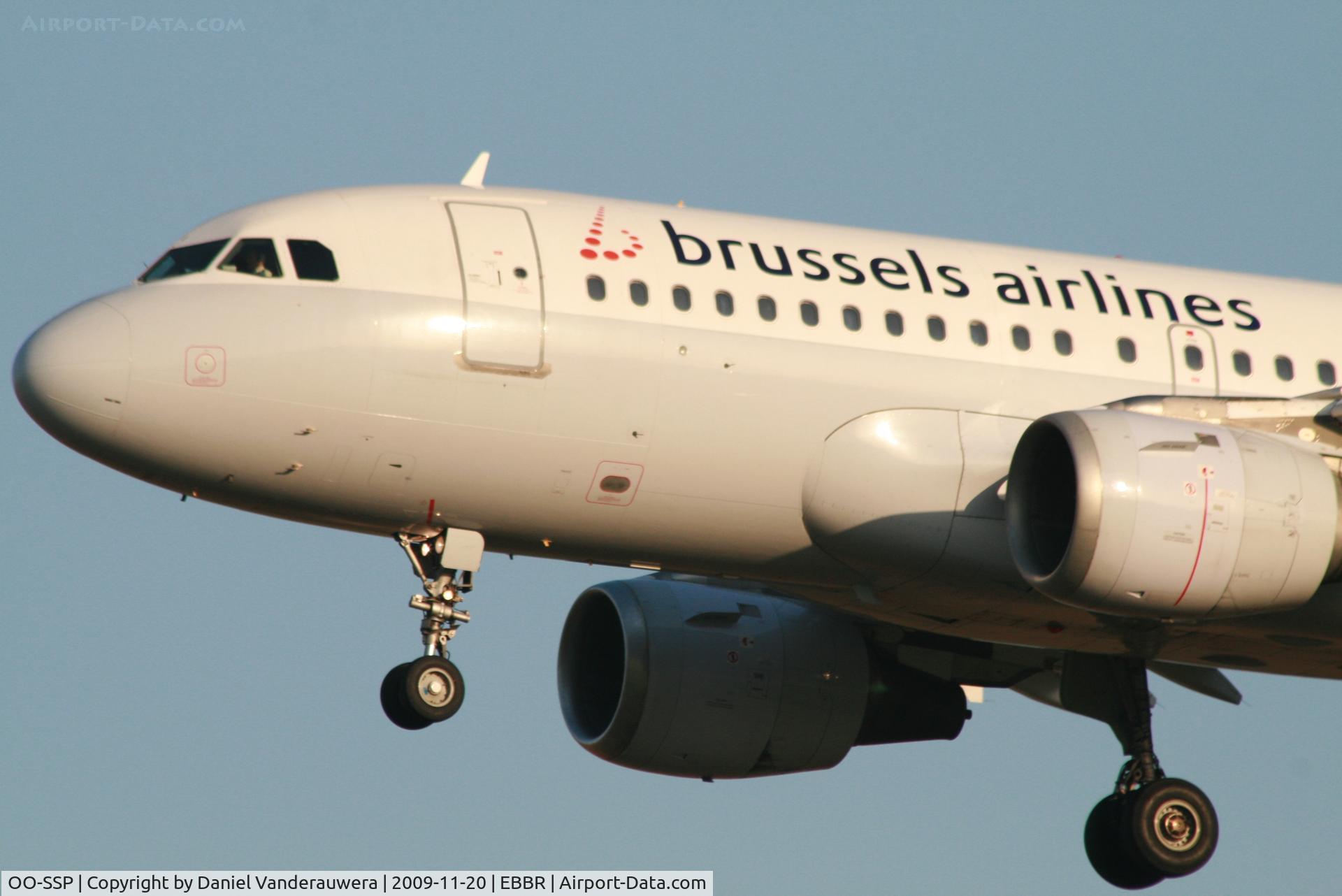 OO-SSP, 1996 Airbus A319-113 C/N 644, arrival of flight SN2712 to rwy 25L
