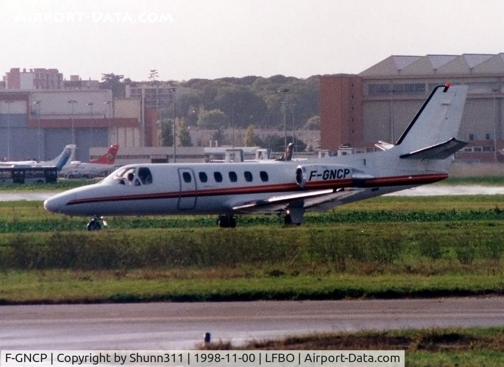 F-GNCP, 1978 Cessna 550 Citation II C/N 550-0004, Taxiing to the General Aviation area...