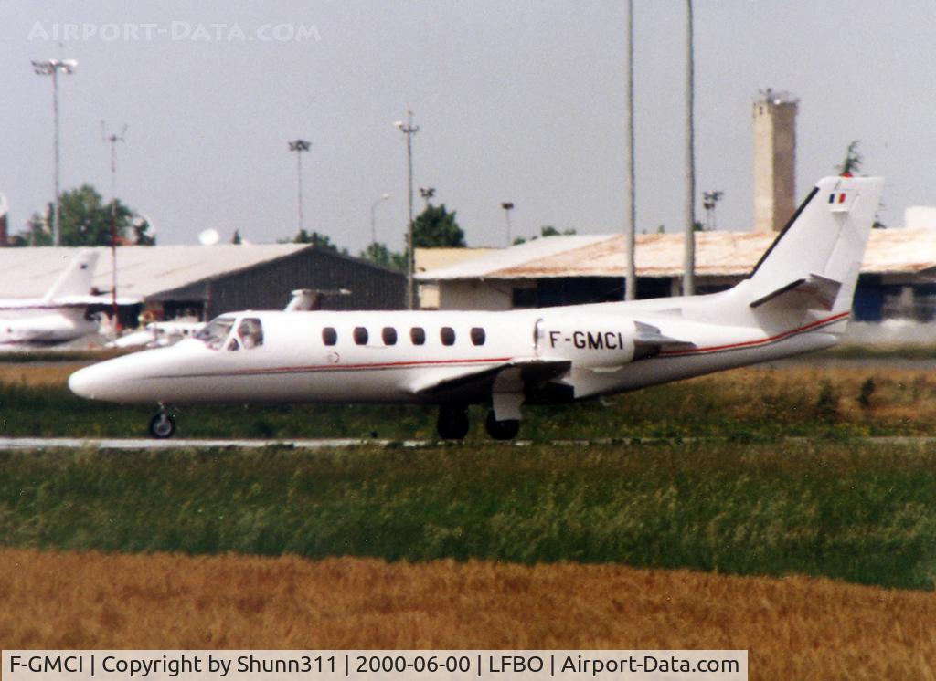 F-GMCI, Cessna F550 Citation II C/N F550-0050, Lining up rwy 33R for departure...