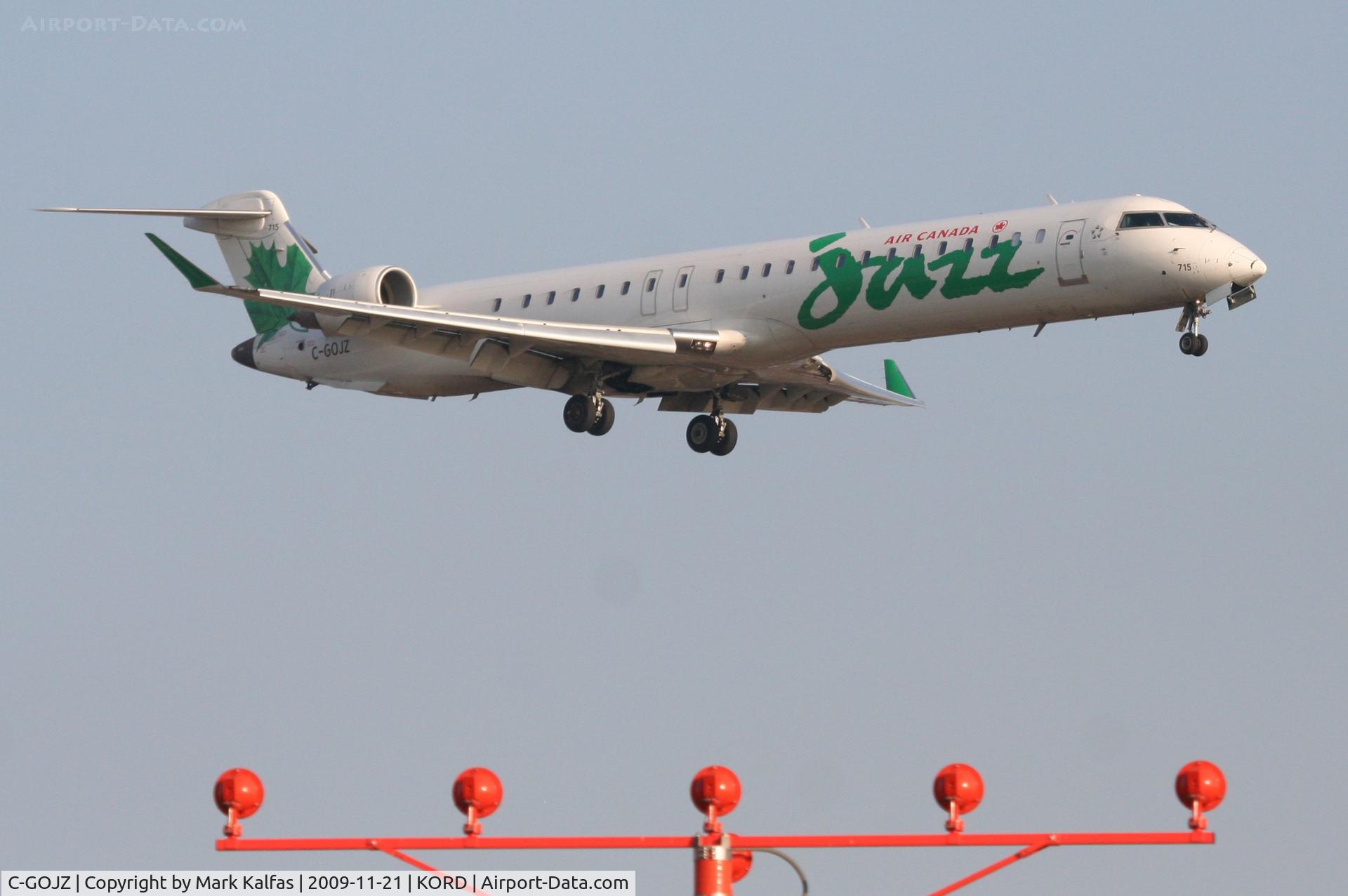 C-GOJZ, 2005 Canadair CRJ-705ER (CL-600-2D15) Regional Jet C/N 15053, JAZZ CL-600-2D15, JZA655 arriving from CYWG, 22R KORD.