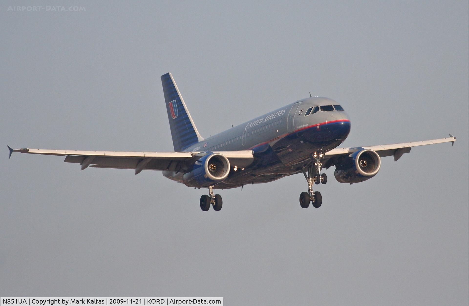 N851UA, 2002 Airbus A319-131 C/N 1664, United Airlines A319-131, UAL357 arriving from KBWI, short final 22R KORD
