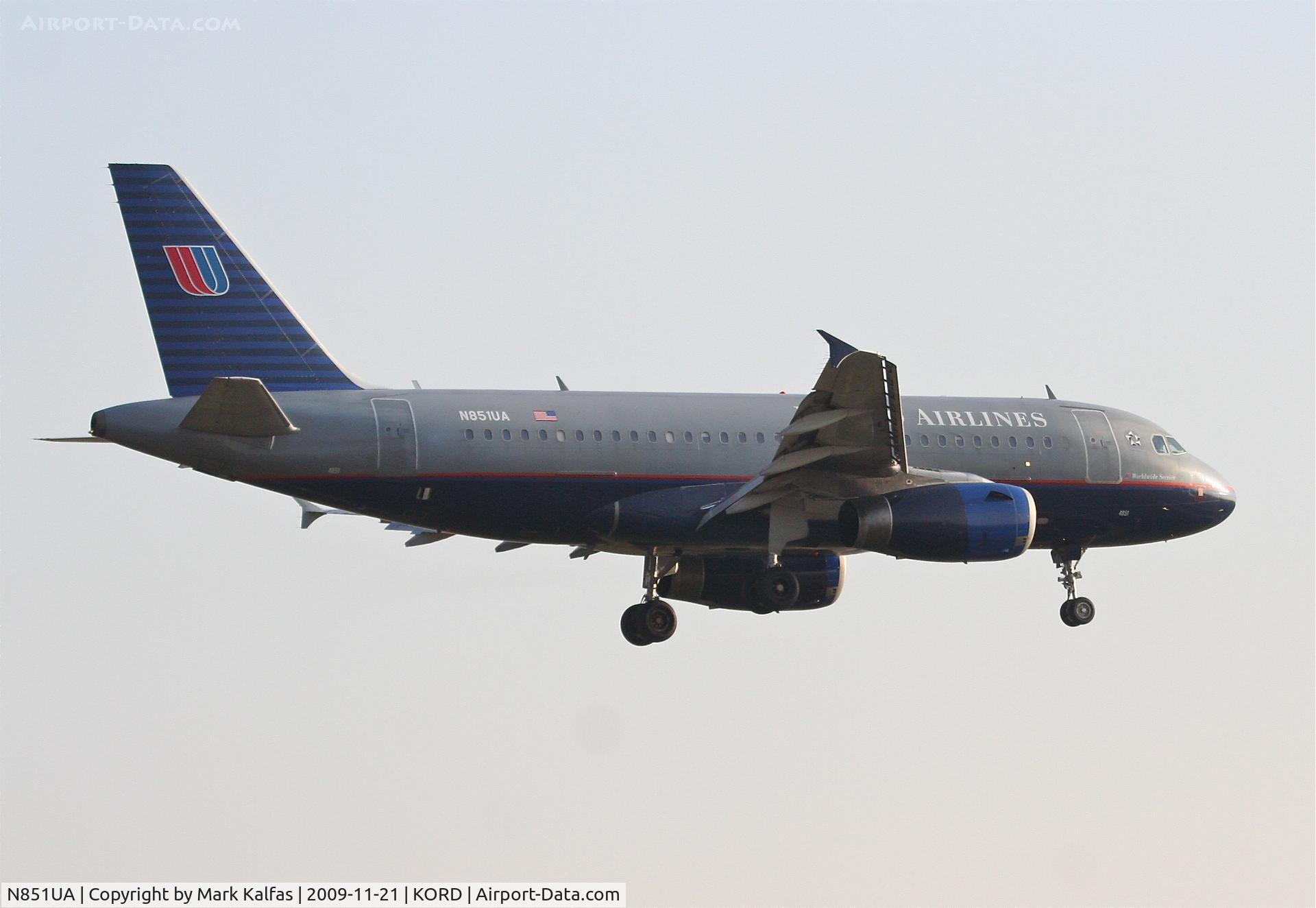 N851UA, 2002 Airbus A319-131 C/N 1664, United Airlines A319-131, UAL357 arriving from KBWI, short final 22R KORD