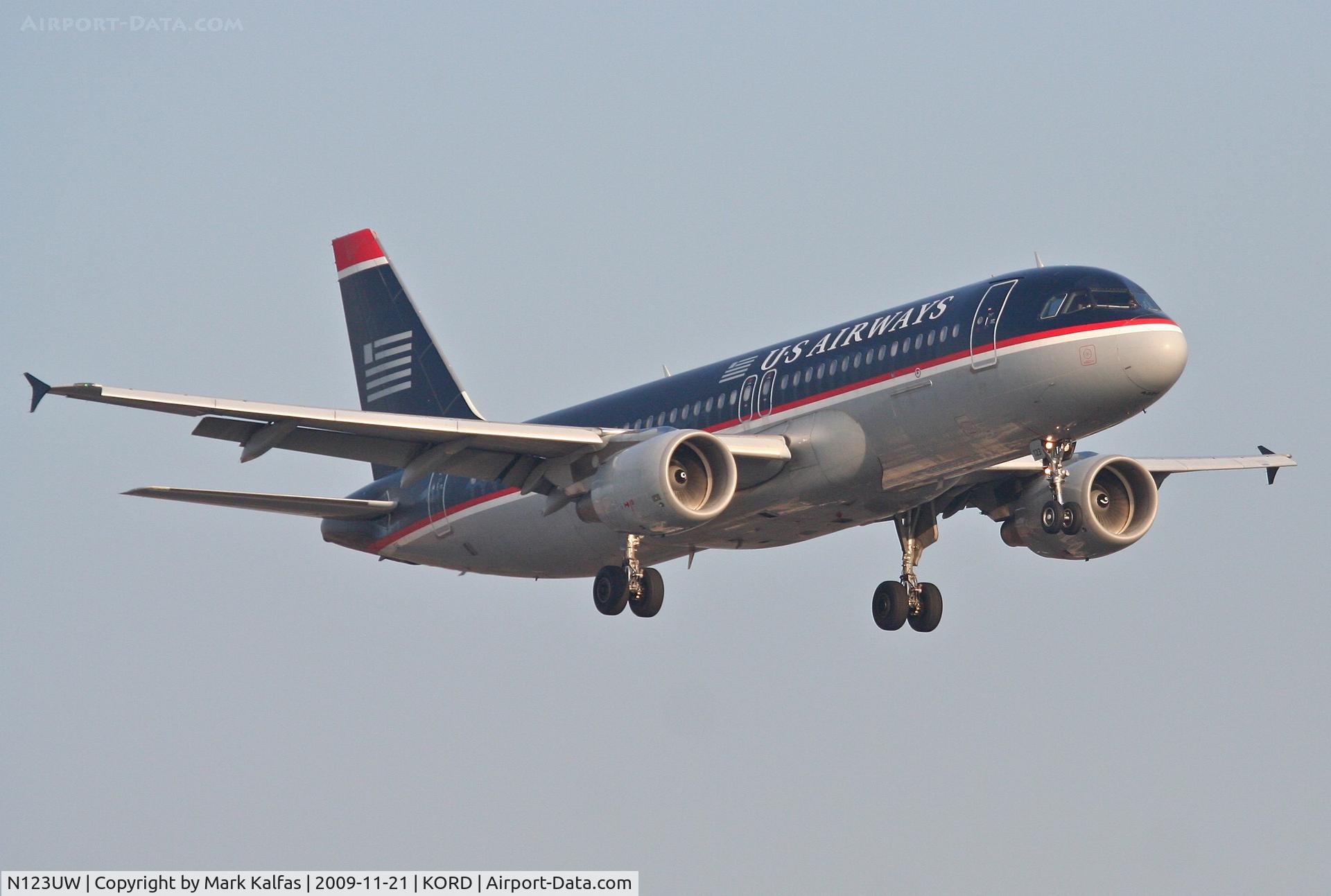 N123UW, 2000 Airbus A320-214 C/N 1310, US AIRWAYS A320-214, AWE1996 arriving from KPHL, short final 22R KORD.