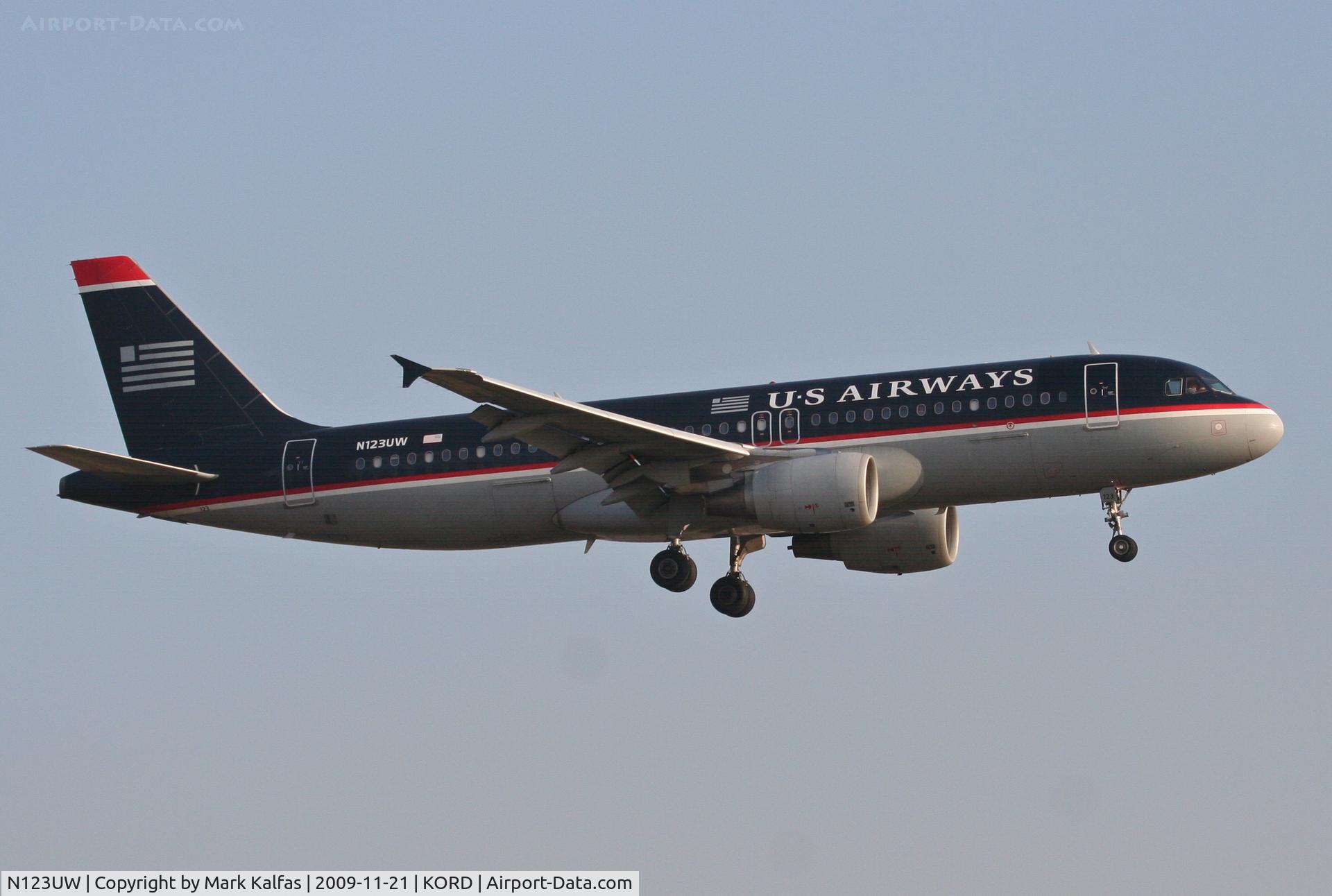 N123UW, 2000 Airbus A320-214 C/N 1310, US AIRWAYS A320-214, AWE1996 arriving from KPHL, short final 22R KORD.