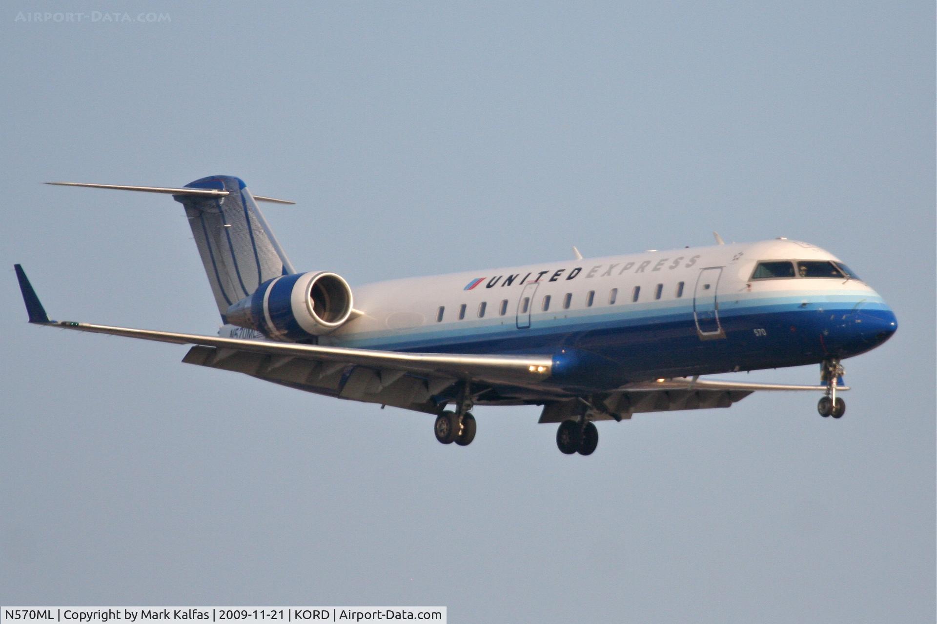 N570ML, 1997 Bombardier CRJ-200LR (CL-600-2B19) C/N 7206, Mesa Airlines Canadair CL-600-2B19, ASH7012 arriving from KHSV, Short final 22R KORD.