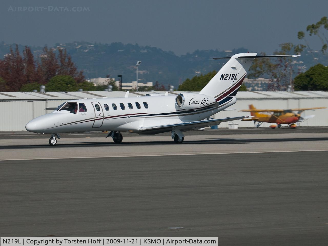 N219L, 2006 Cessna 525B CitationJet CJ3 C/N 525B-0091, N219L departing from RWY 21