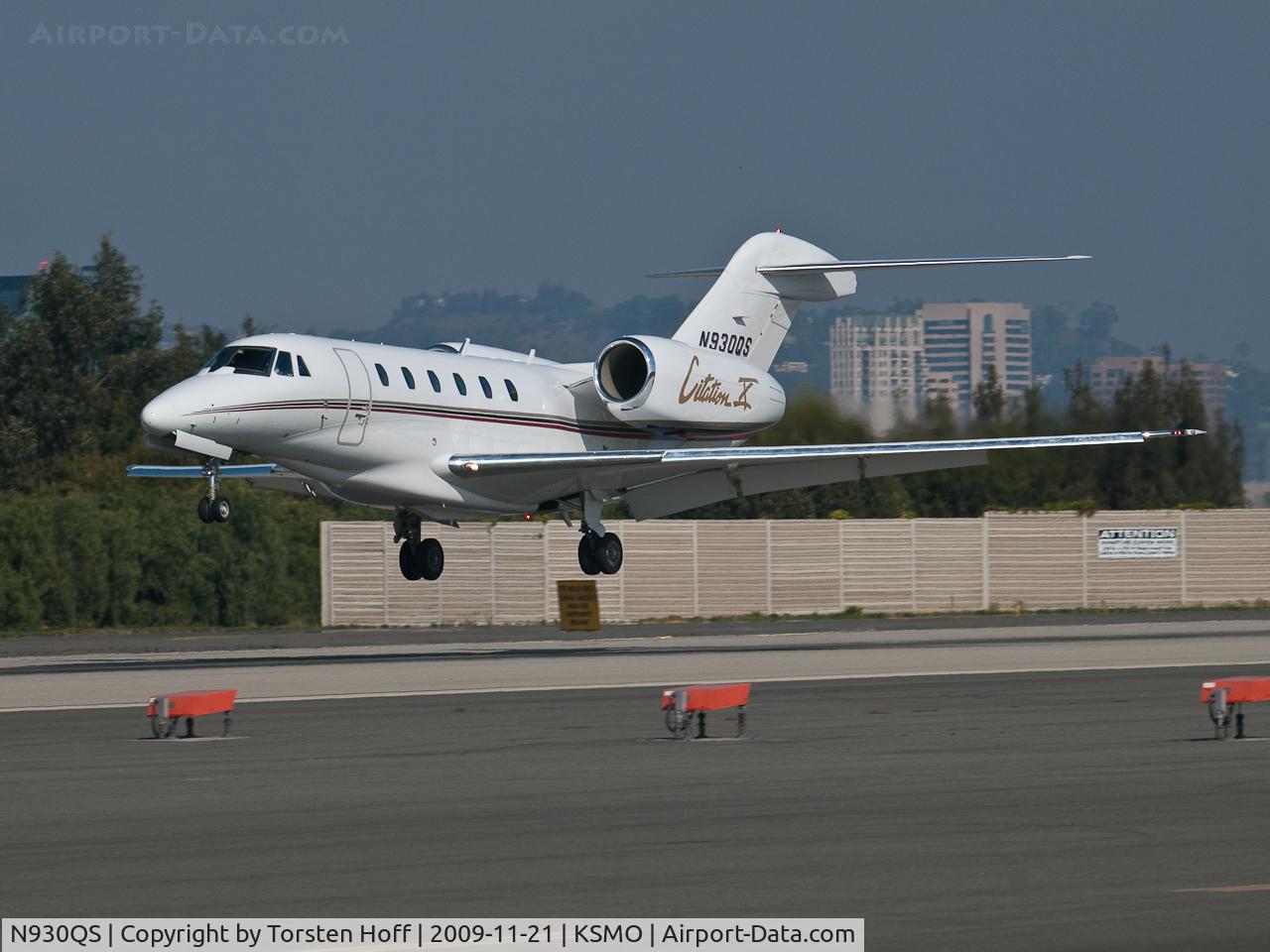 N930QS, 2000 Cessna 750 Citation X C/N 750-0130, N930QS arriving on RWY 21