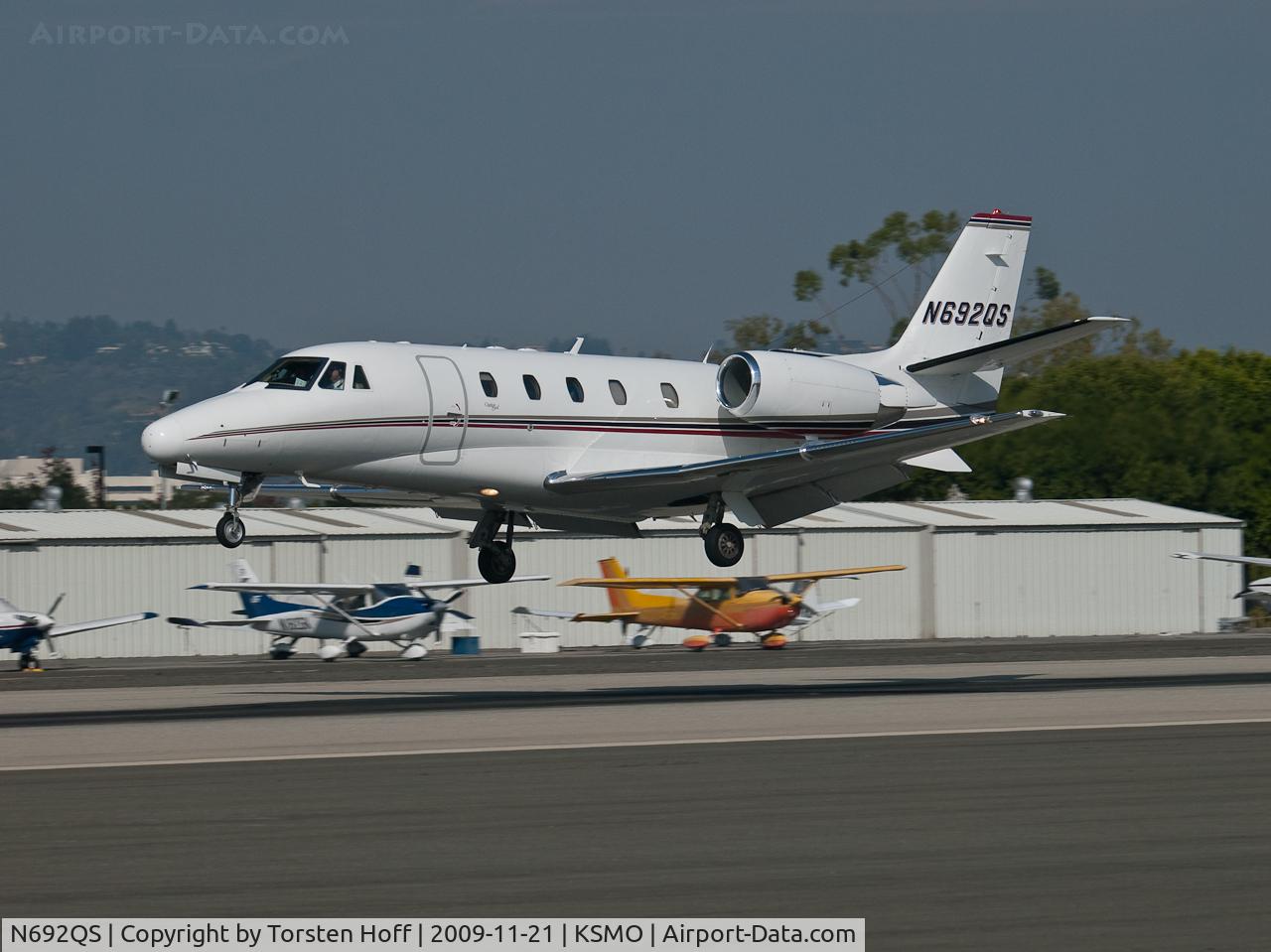 N692QS, 2000 Cessna 560XL Citation Excel C/N 560-5092, N692QS arriving on RWY 21