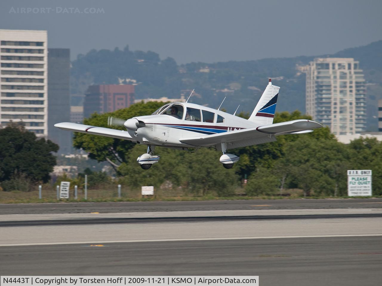 N4443T, 1971 Piper PA-28-180 C/N 28-7105228, N4443T arriving on RWY 21