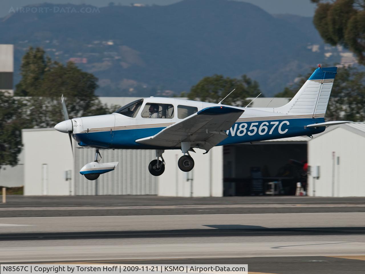 N8567C, 1976 Piper PA-28-151 Cherokee Warrior C/N 28-7615118, N8567C arriving on RWY 21