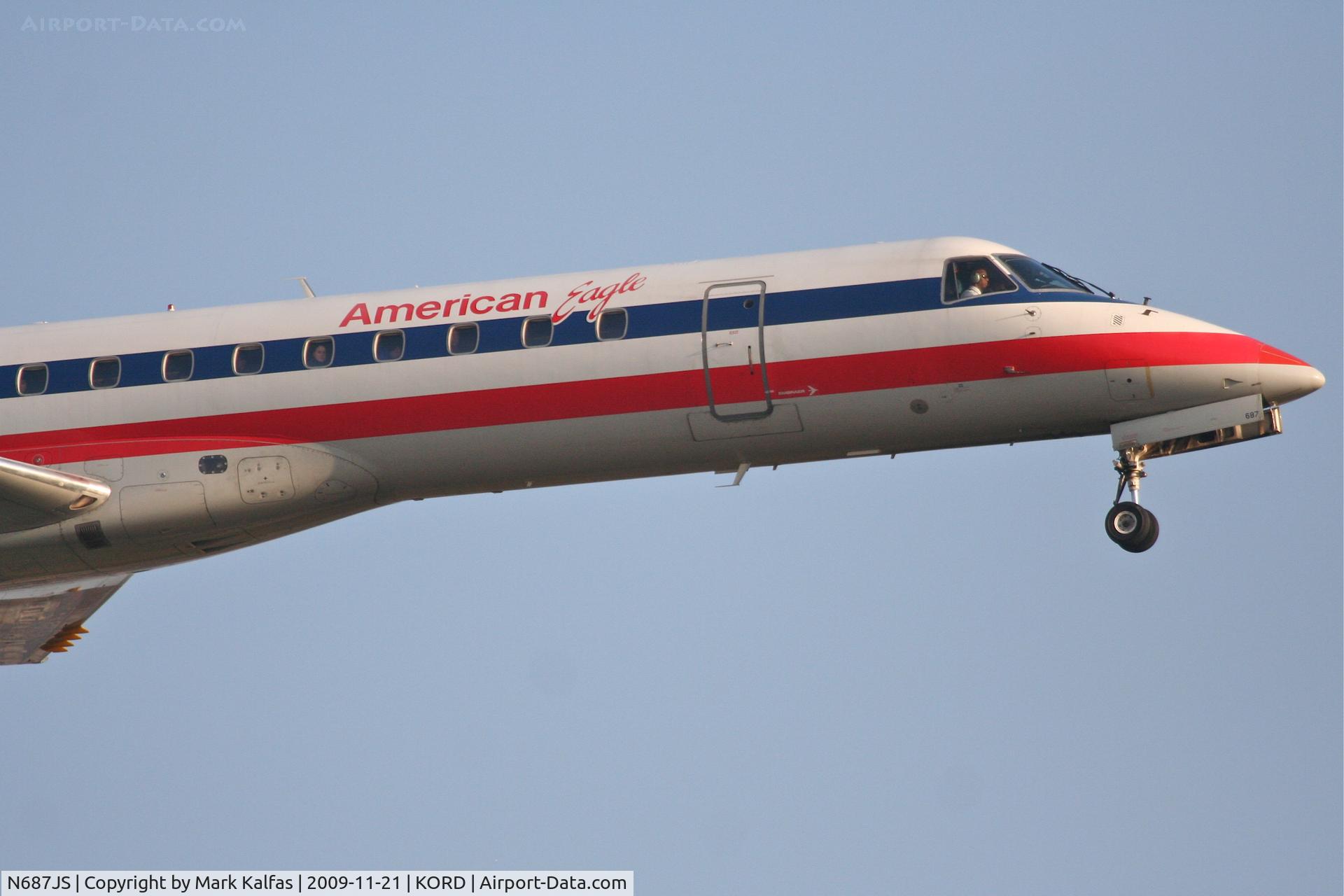 N687JS, 2004 Embraer ERJ-145LR (EMB-145LR) C/N 14500846, American Eagle EMB-145LR, EGF3919 arriving from KLIT, short final 22R KORD.