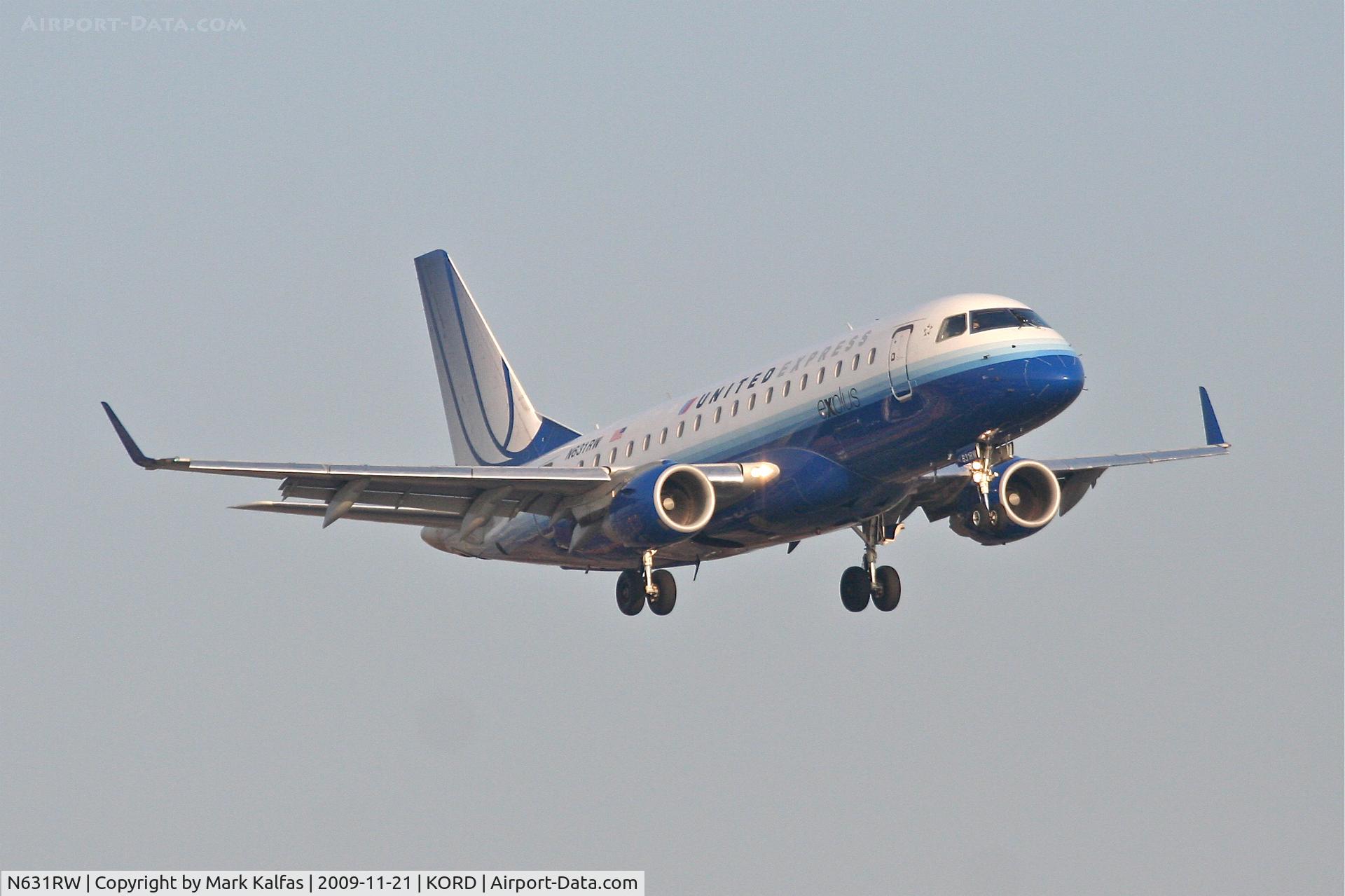 N631RW, 2004 Embraer 170SE (ERJ-170-100SE) C/N 17000007, Shuttle America ERJ 170-100 SE, TCF7631 arriving from KSAT, short final 22R KORD,