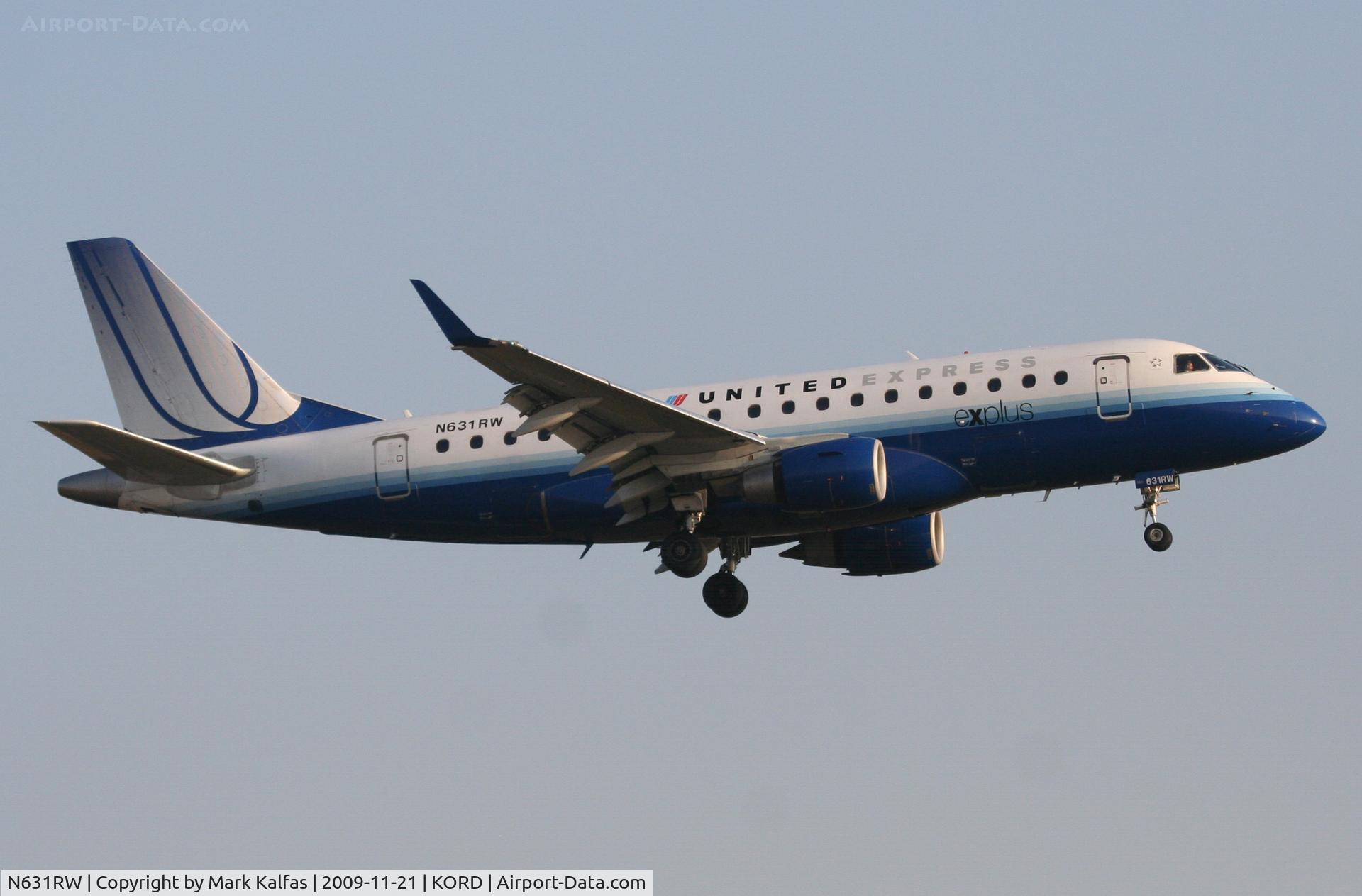 N631RW, 2004 Embraer 170SE (ERJ-170-100SE) C/N 17000007, Shuttle America ERJ 170-100 SE, TCF7631 arriving from KSAT, short final 22R KORD,
