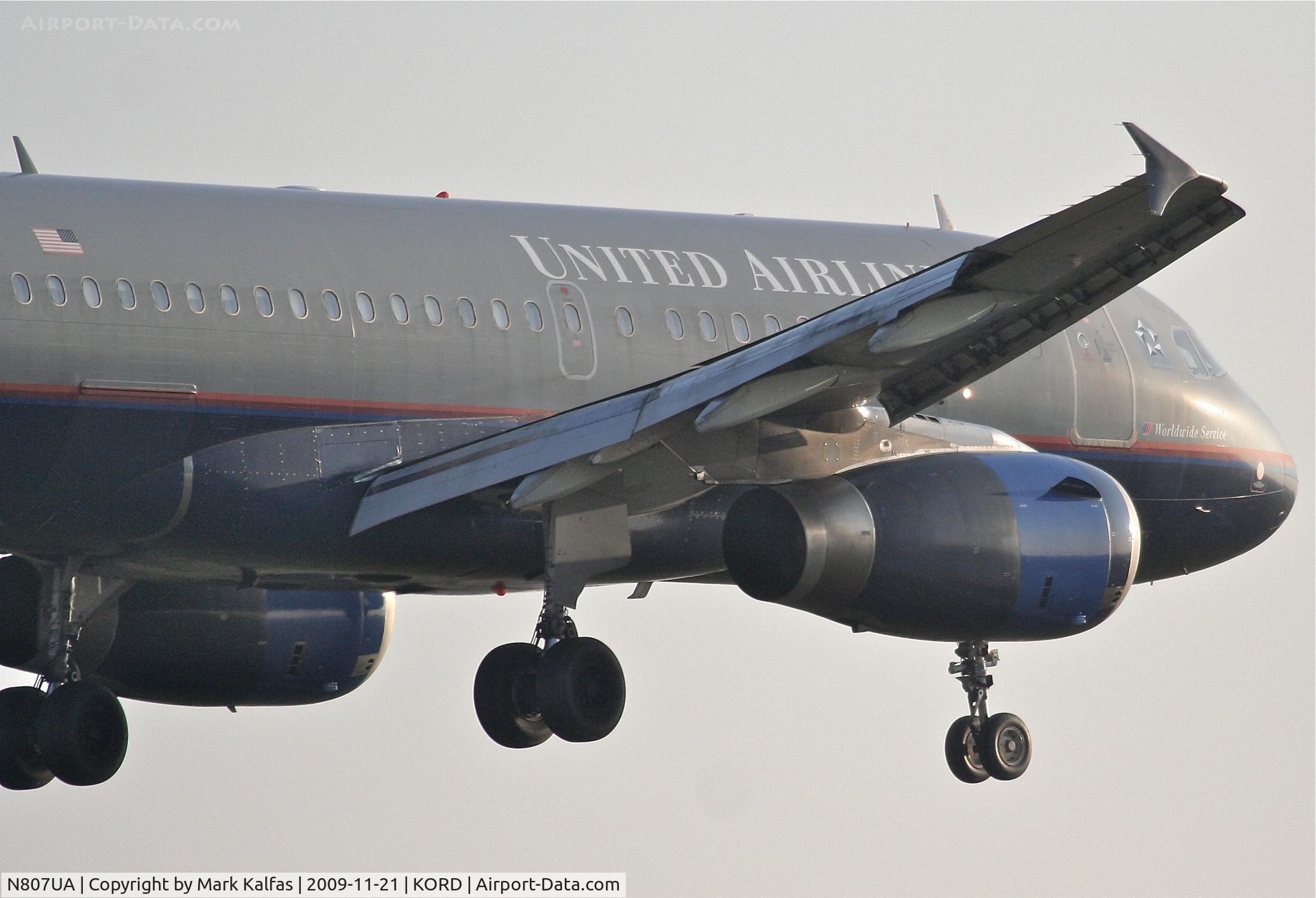 N807UA, 1998 Airbus A319-131 C/N 798, United Airlines A319-131, UAL683 arriving from KLGA, short final 22R KORD