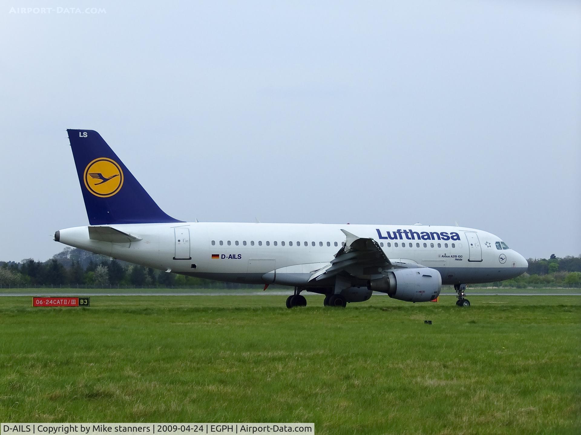 D-AILS, 1997 Airbus A319-114 C/N 729, 