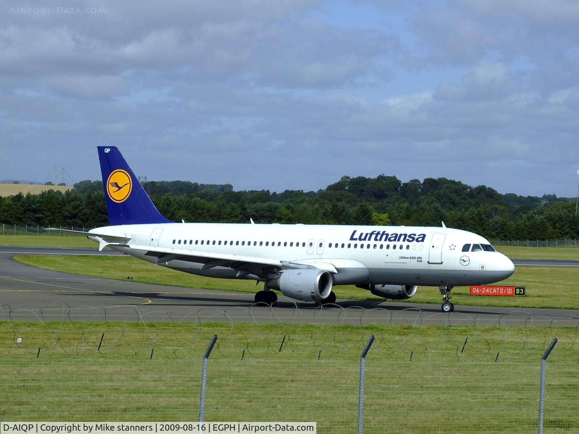 D-AIQP, 1992 Airbus A320-211 C/N 346, Lufthansa A320 Arriving at EDI From FRA