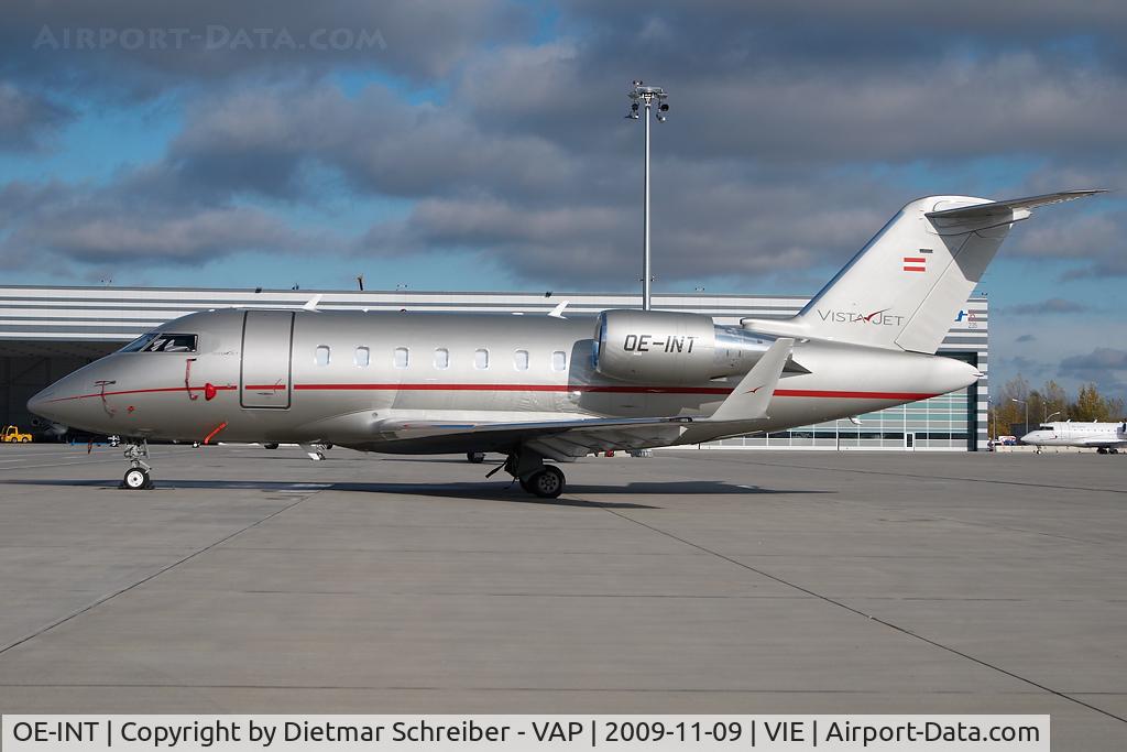 OE-INT, Bombardier CL-600-2B16 Challenger 605 C/N 5758, Vistajet CL600
