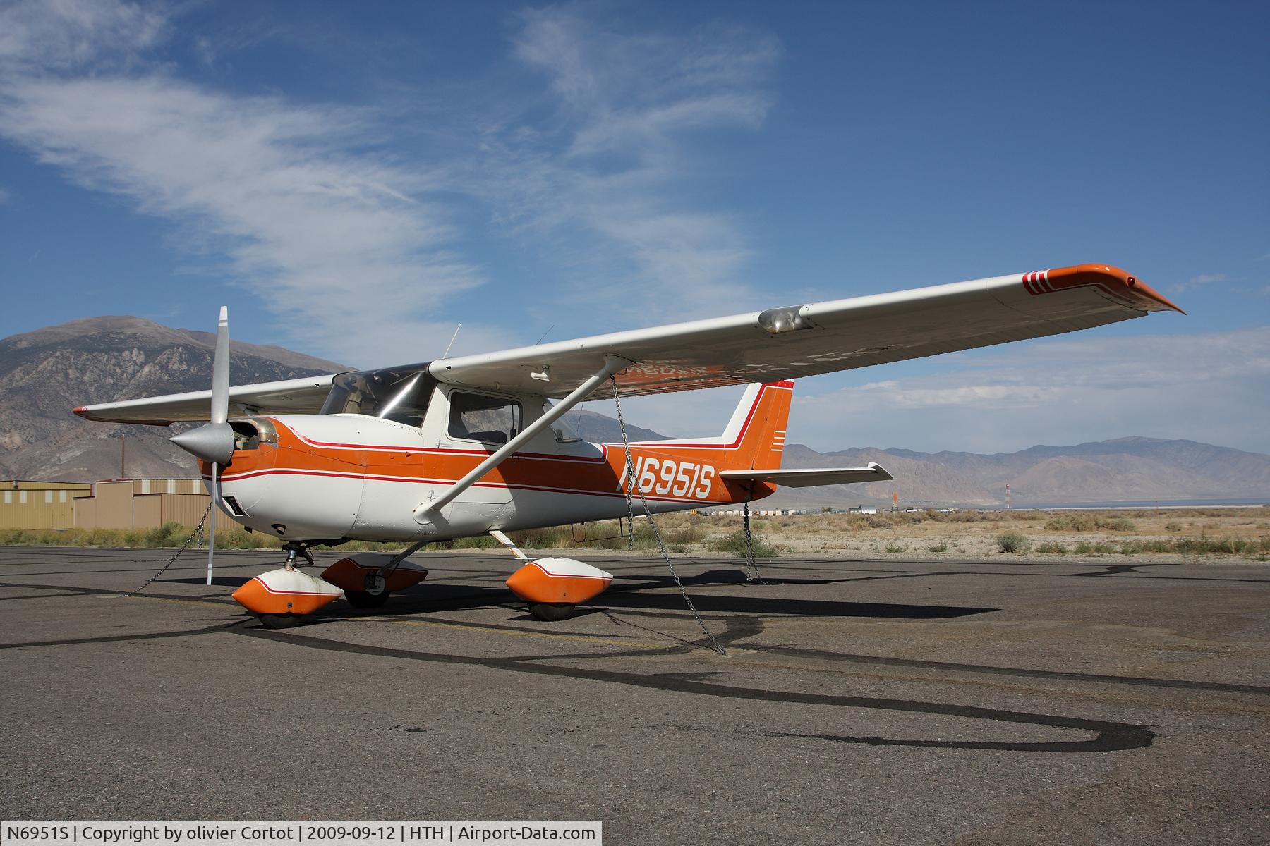 N6951S, 1967 Cessna 150H C/N 15067651, Alone in the morning, Hawthorne.