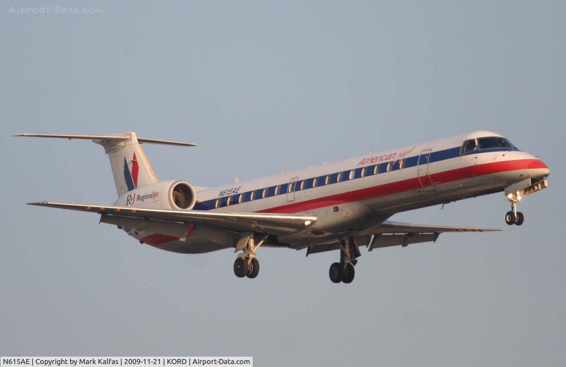 N615AE, 1998 Embraer ERJ-145LR (EMB-145LR) C/N 145087, American Eagle EMB-145LR, EGF4073 arriving from KEVV, short final 22R KORD.