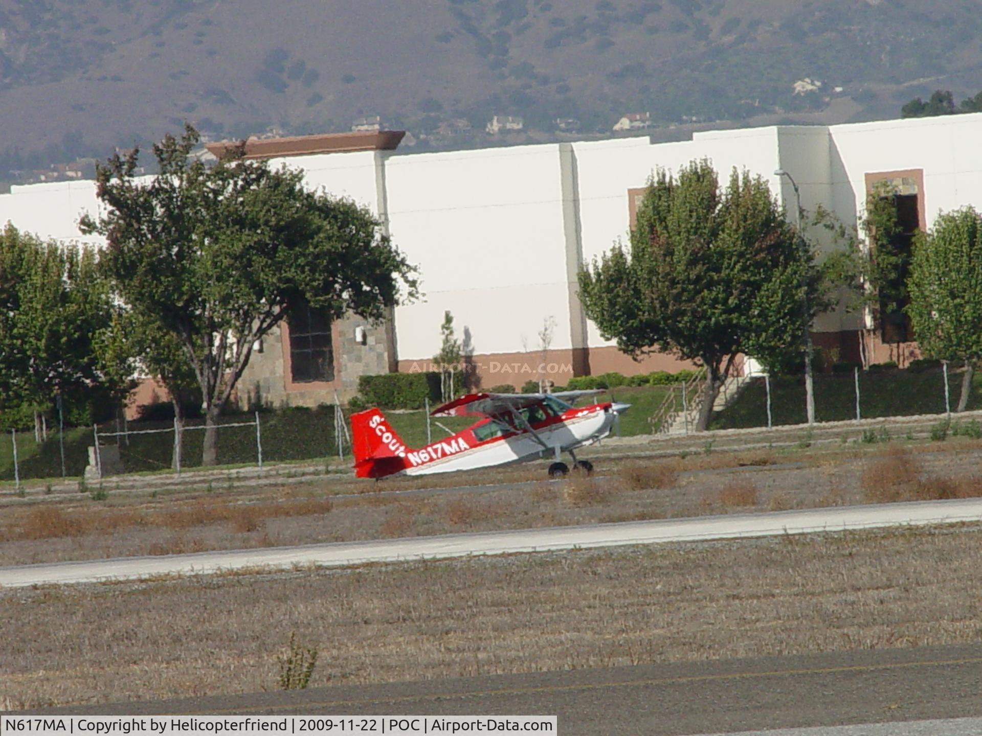 N617MA, 2003 American Champion 8GCBC Scout C/N 444-2003, Taxiing to runway 26R