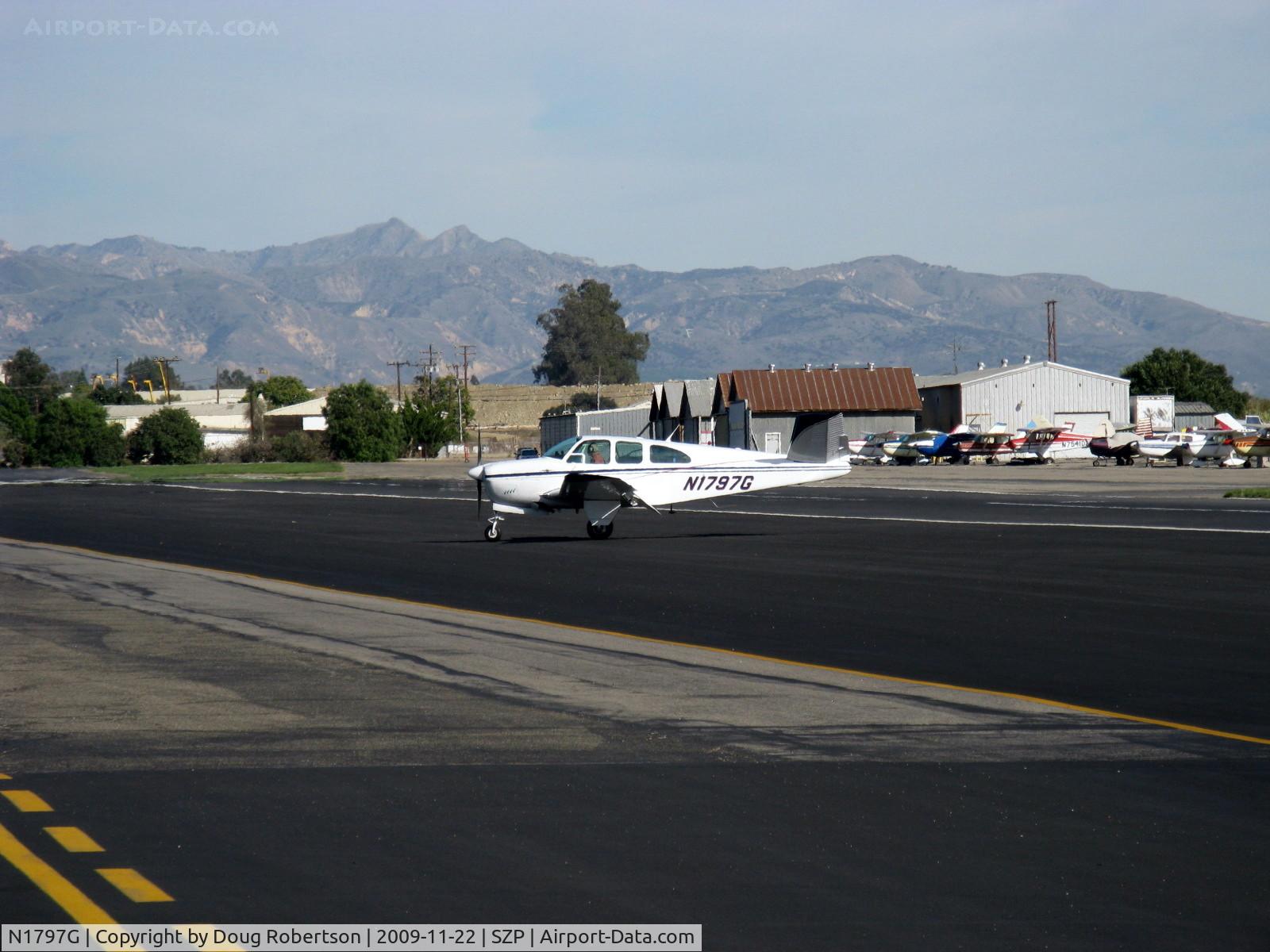 N1797G, 1962 Beech P35 Bonanza C/N D-6975, 1962 Beech P35 BONANZA, Continental IO-470-N 260 Hp, taxi turn