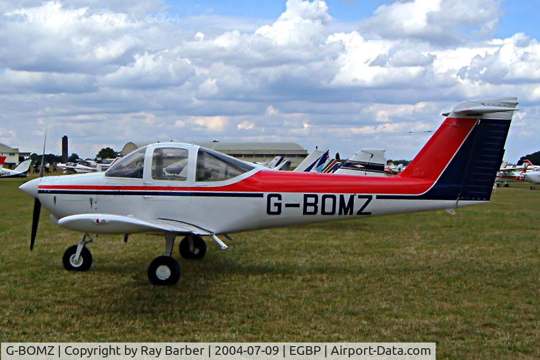 G-BOMZ, 1978 Piper PA-38-112 Tomahawk Tomahawk C/N 38-78A0635, Piper PA-38-112 Tomahawk [38-78A0635] Kemble~G 09/07/2004. Seen at the PFA Fly in 2004 Kemble UK.